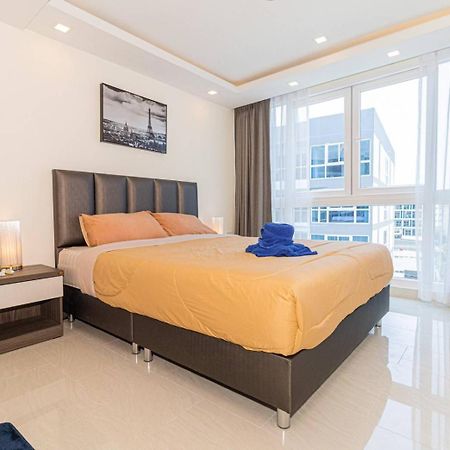 Grand Avenue By Fantasea Beach Pattaya Zimmer foto