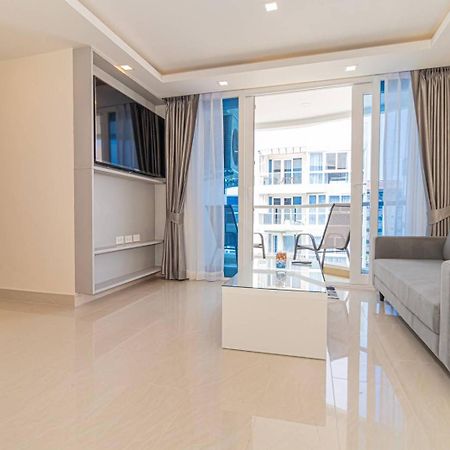 Grand Avenue By Fantasea Beach Pattaya Zimmer foto