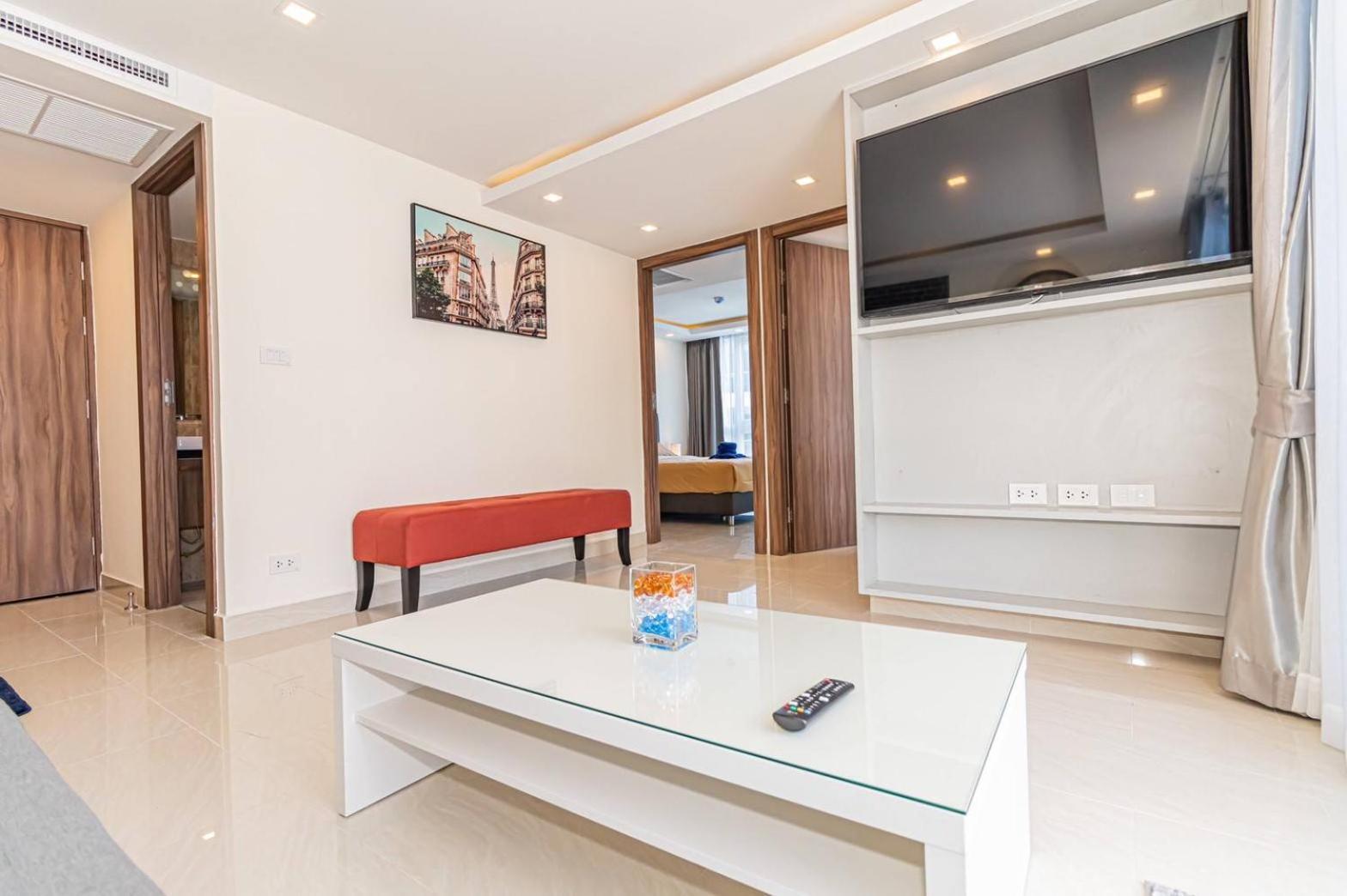 Grand Avenue By Fantasea Beach Pattaya Zimmer foto
